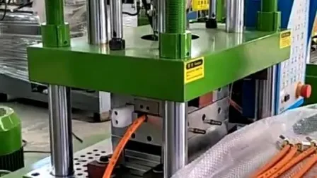 DC AC Power Plug Making Vertical Plastic Injection Molding Machine
